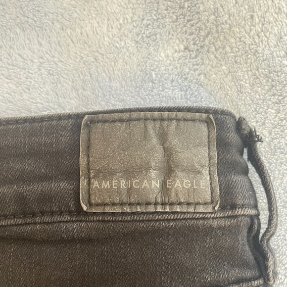 American Eagle NE(X)T LEVEL STRETCH Ripped Distressed High Waisted Jegging - Picture 3 of 5